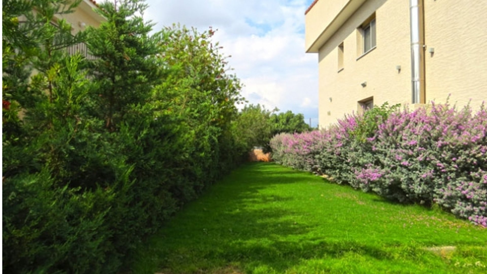 4 bedrooms Villa in Erimi, Limassol, Cyprus No. 25640