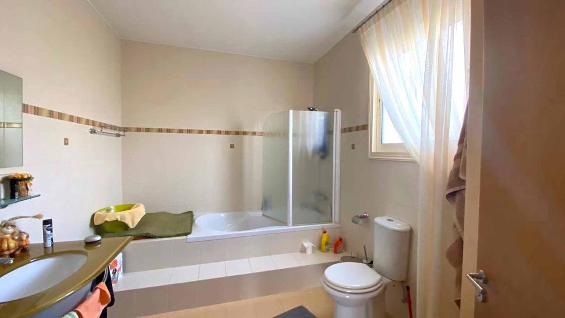 5 bedrooms Villa in Limassol, Cyprus No. 28374