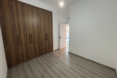 2 bedrooms Penthouse in Limassol,  No. 46910 5