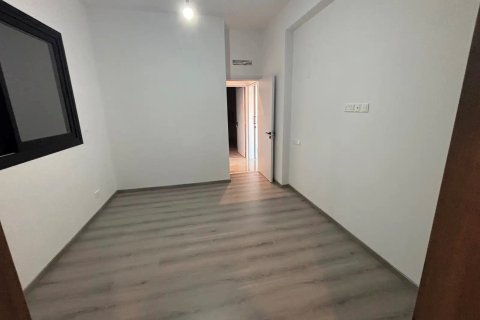 2 bedrooms Penthouse in Limassol,  No. 46910 4