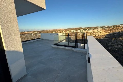 2 bedrooms Penthouse in Limassol,  No. 46910 12