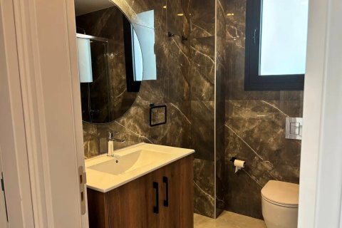 2 bedrooms Penthouse in Limassol,  No. 46910 7