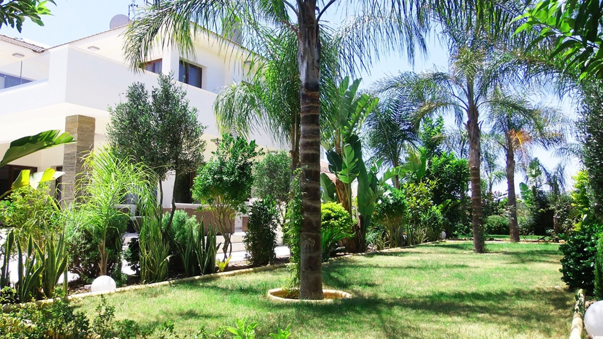 4 bedrooms Villa in Ayia Napa, Ammochostos, Cyprus No. 28357