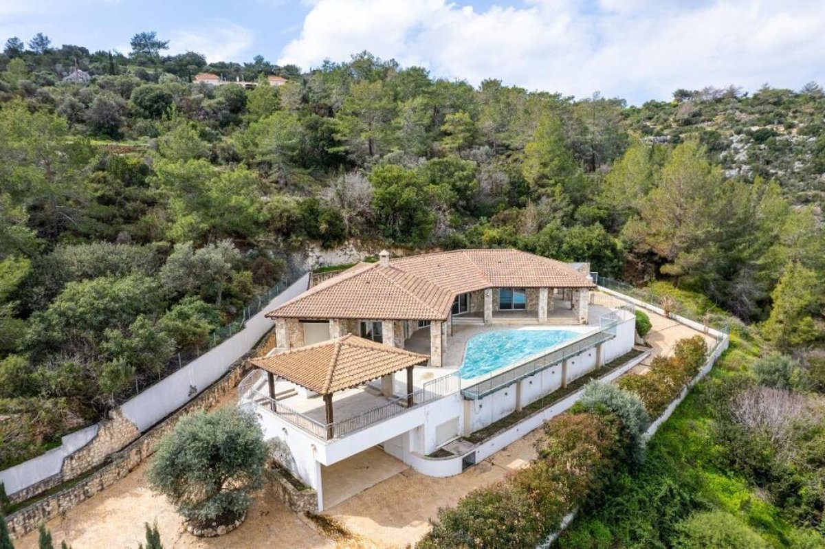 220m2 Villa en Paphos, Chipre No. 37971