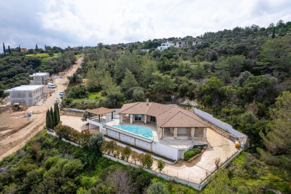 220m2 Villa en Paphos, Chipre No. 37971
