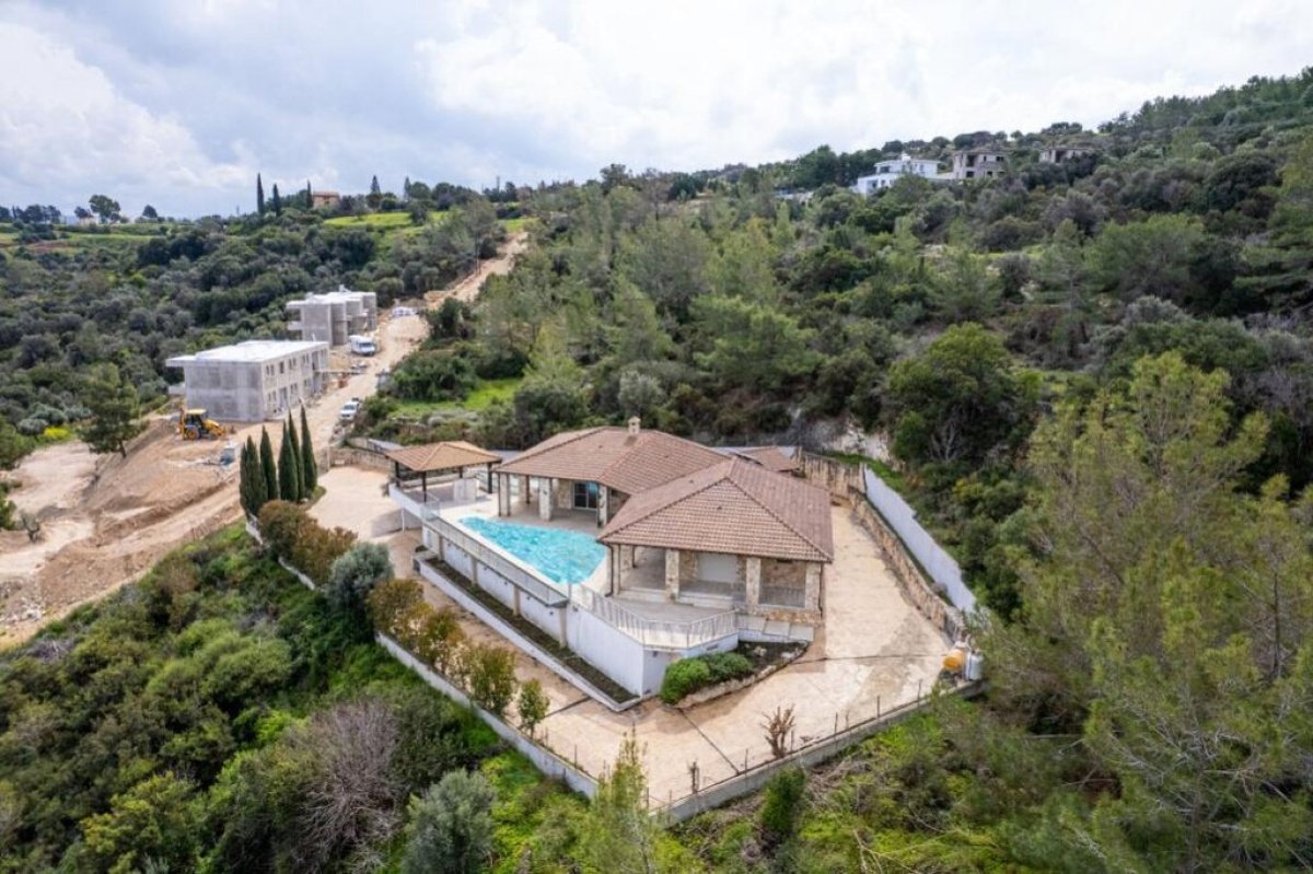 220m2 Villa en Paphos, Chipre No. 37971