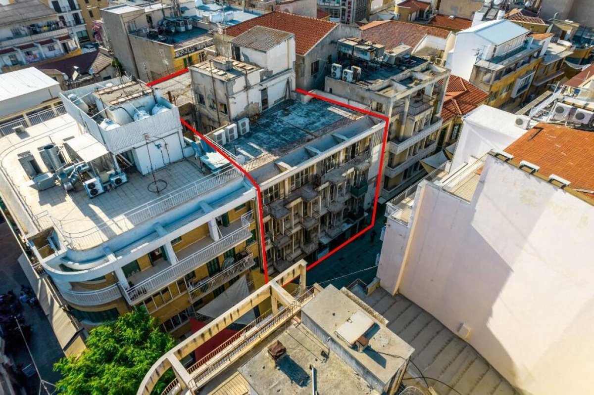 1322m2 Local comercial en Nicosia, Chipre No. 37967
