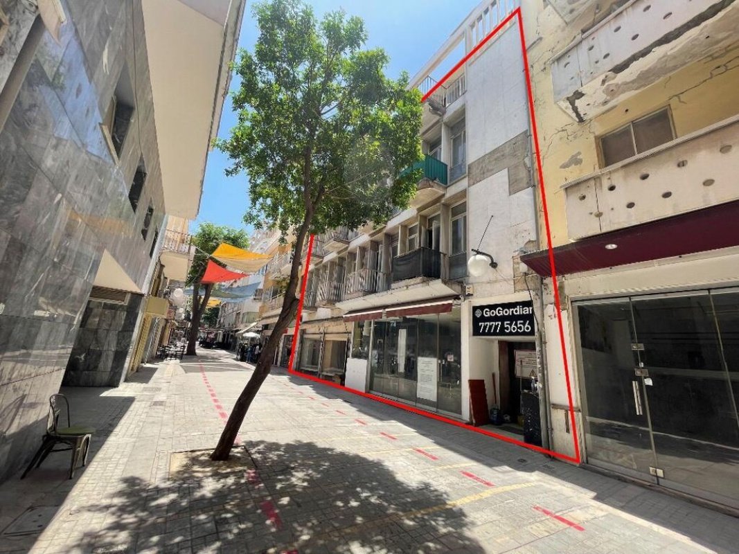 1322m2 Local comercial en Nicosia, Chipre No. 37967