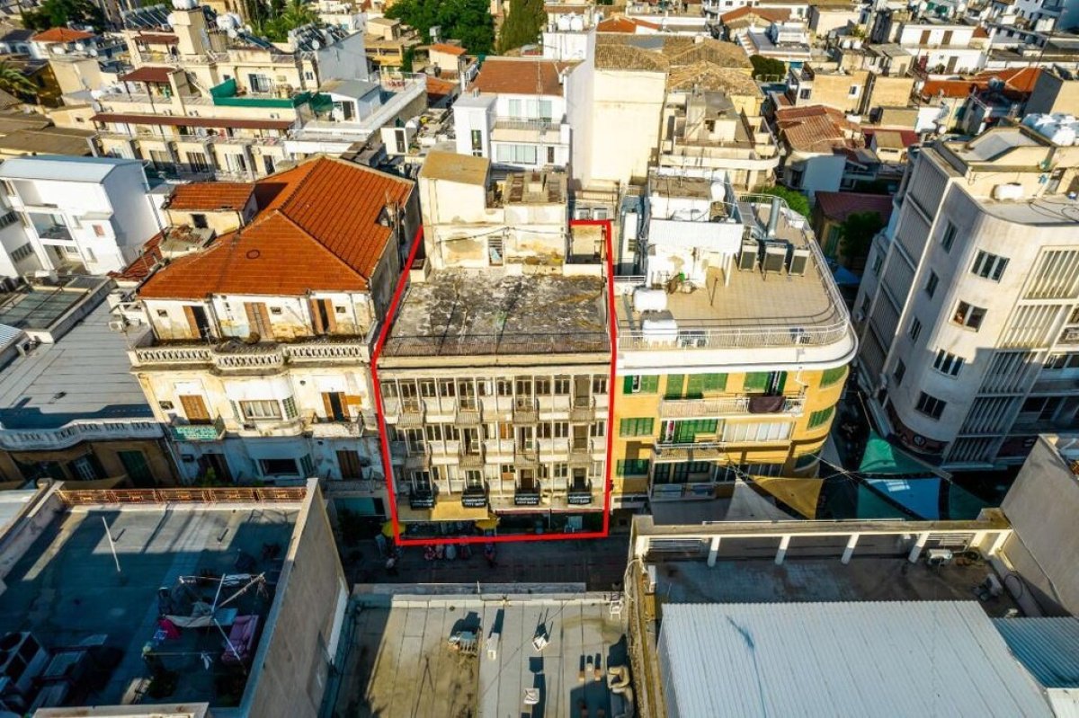 1322m2 Local comercial en Nicosia, Chipre No. 37967