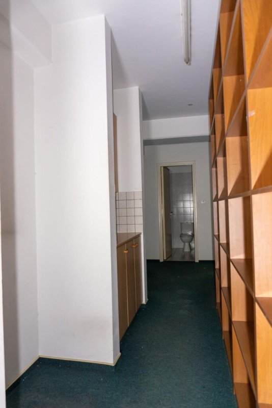 331m2 Commercial property in Nicosia, Cyprus No. 37970