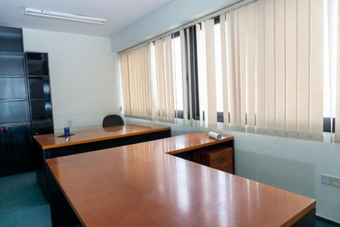 331m2 Local comercial en Nicosia, No. 37970 3