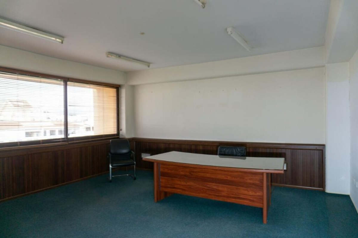 331m2 Commercial property in Nicosia, Cyprus No. 37970