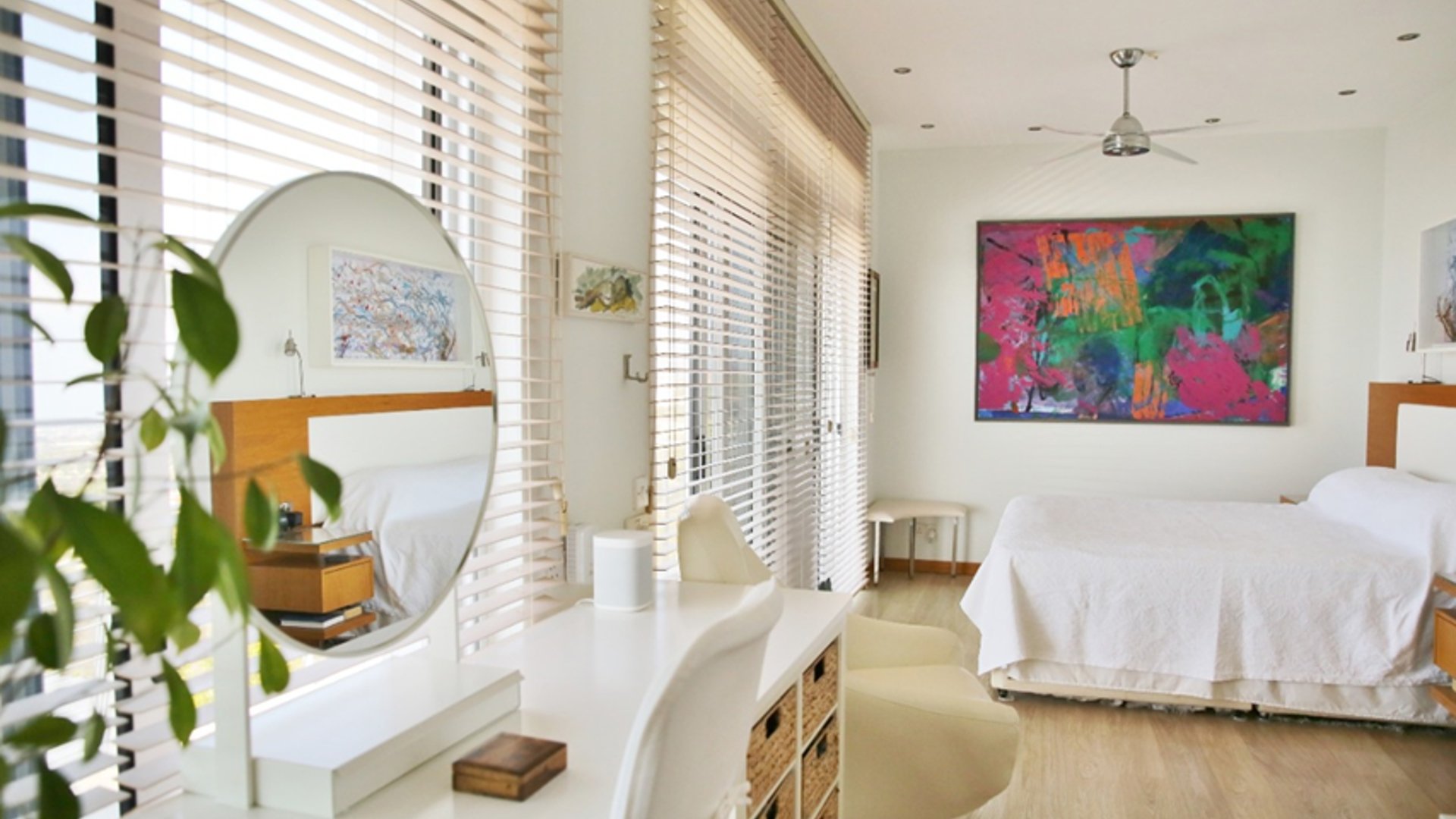 5 bedrooms Villa in Paphos, Cyprus No. 28572