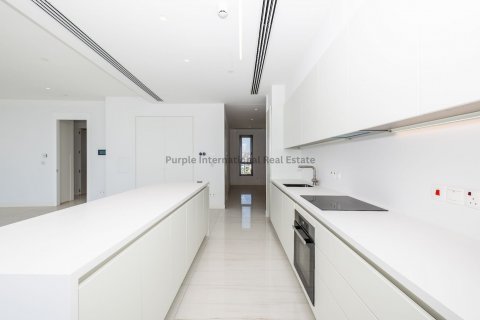4 bedrooms Apartment in Potamos tis Germasogeias, Germasogeia, Limassol, Cyprus No. 37566 10
