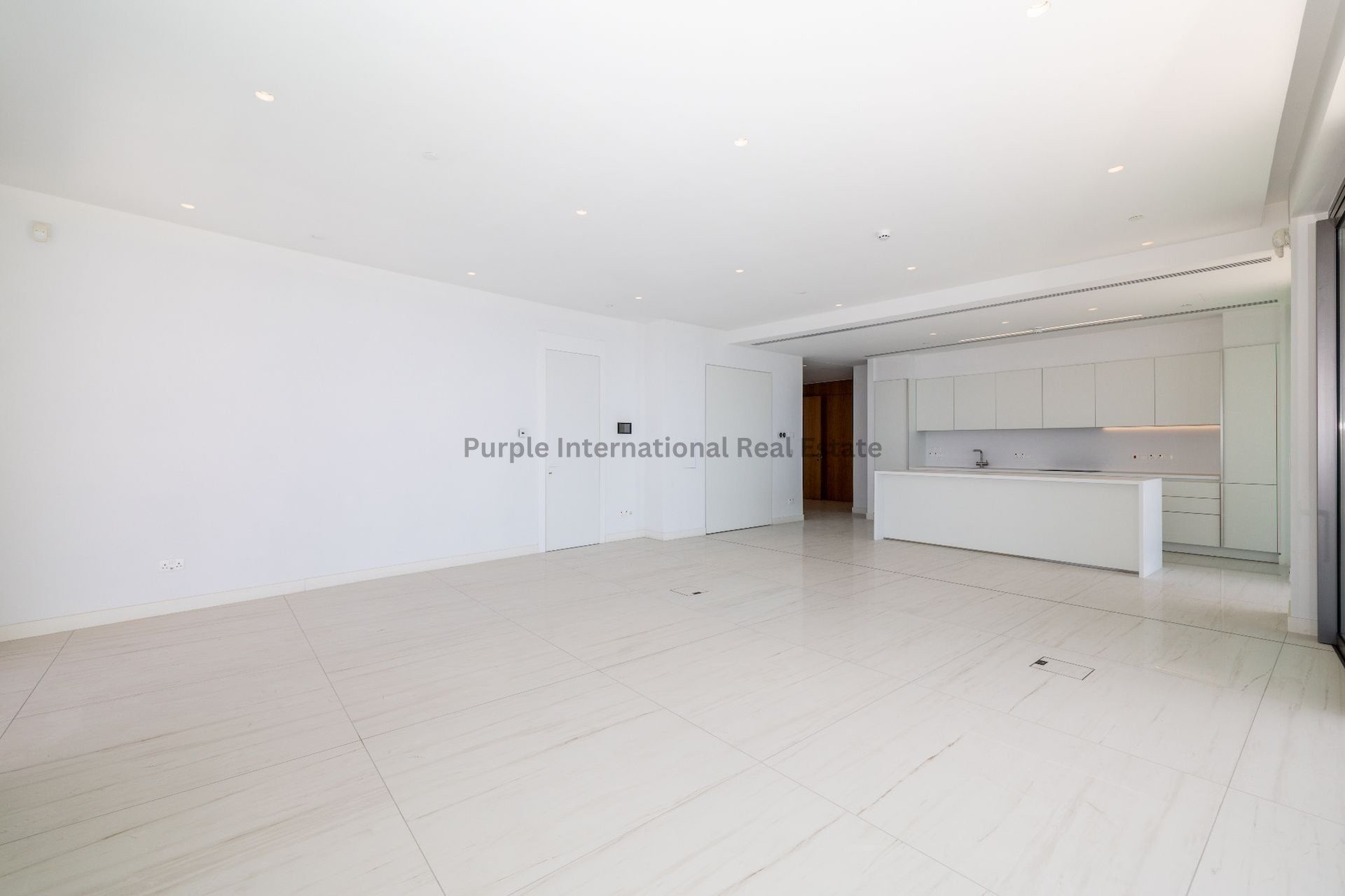 4 bedrooms Apartment in Potamos tis Germasogeias, Germasogeia, Limassol, Cyprus No. 37566