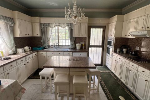 5 chambres Villa à Limassol,  No. 47158 13