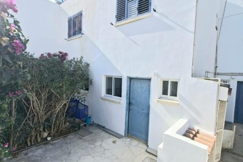2 bedrooms Townhouse in Paphos,  No. 47159 2