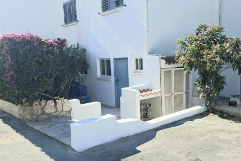 2 bedrooms Townhouse in Paphos,  No. 47159 3