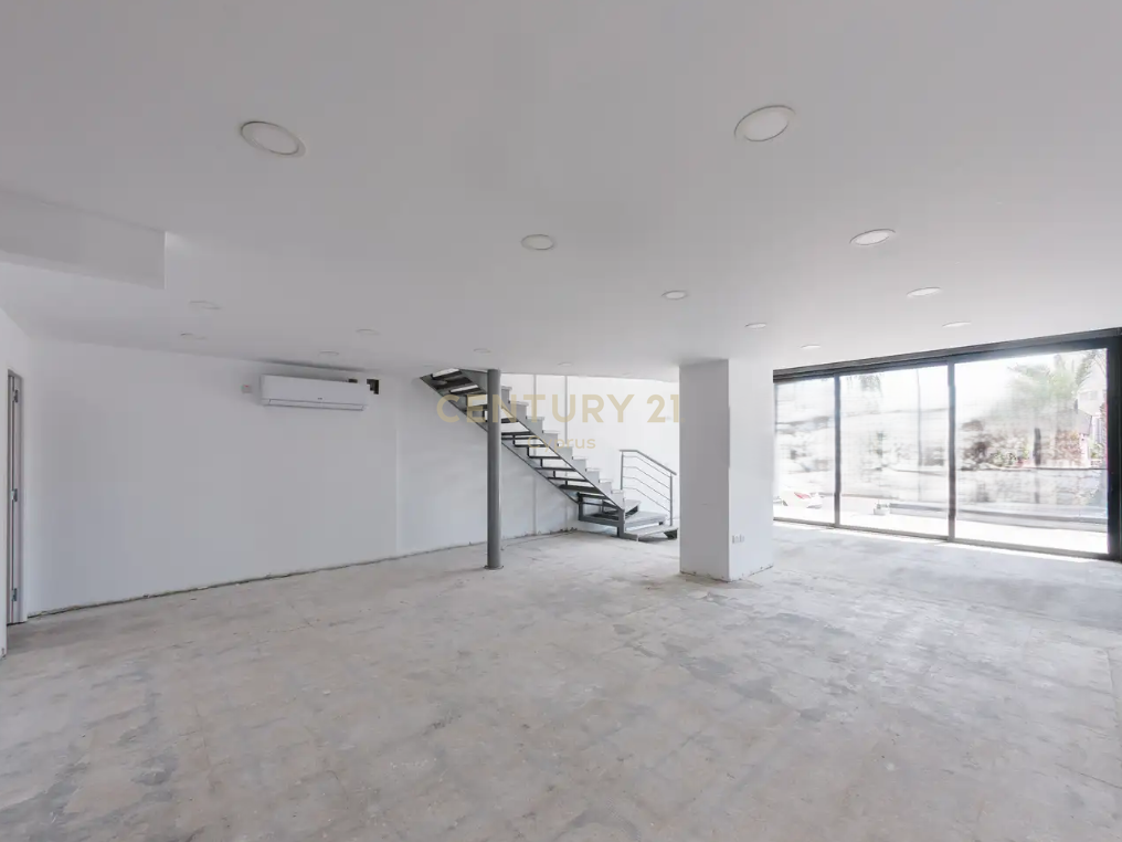 231m2 Shop in Germasogeia, Limassol, Cyprus No. 53950