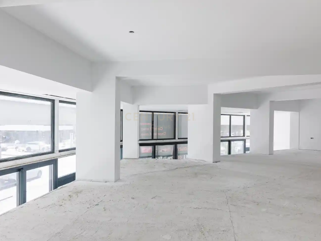 544m2 Tienda en Germasogeia, Limassol, Chipre No. 53952