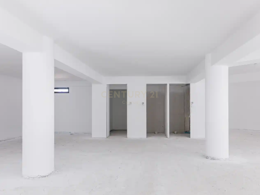 544m2 Tienda en Germasogeia, Limassol, Chipre No. 53952