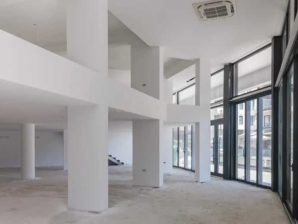 544m2 Tienda en Germasogeia, Limassol, Chipre No. 53952