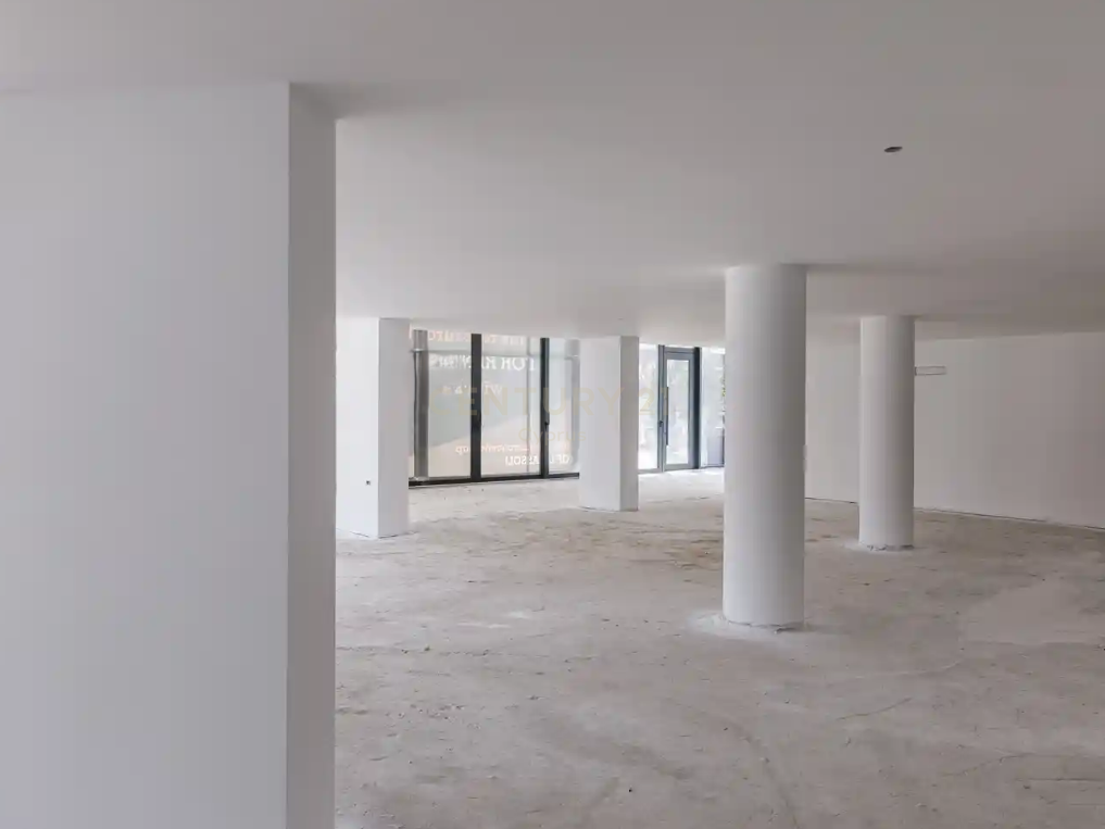 544m2 Tienda en Germasogeia, Limassol, Chipre No. 53952
