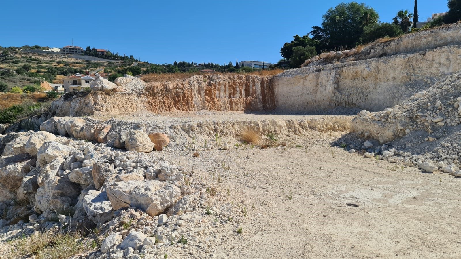 Land in Agios Tychonas, Limassol, Cyprus No. 53648