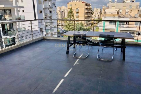 3 dormitorios Ático en Limassol, No. 53960 9