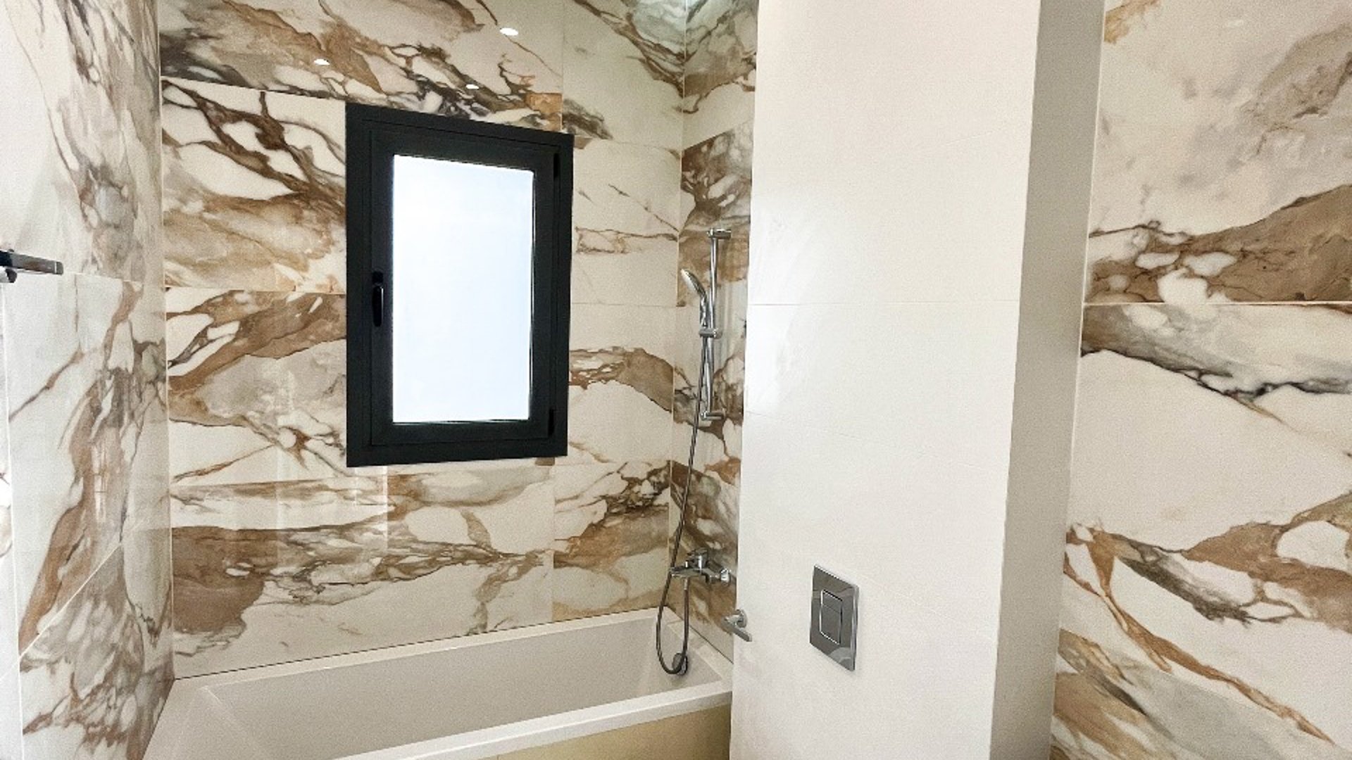 3 chambres Appartement à Limassol, Chypre No. 25502