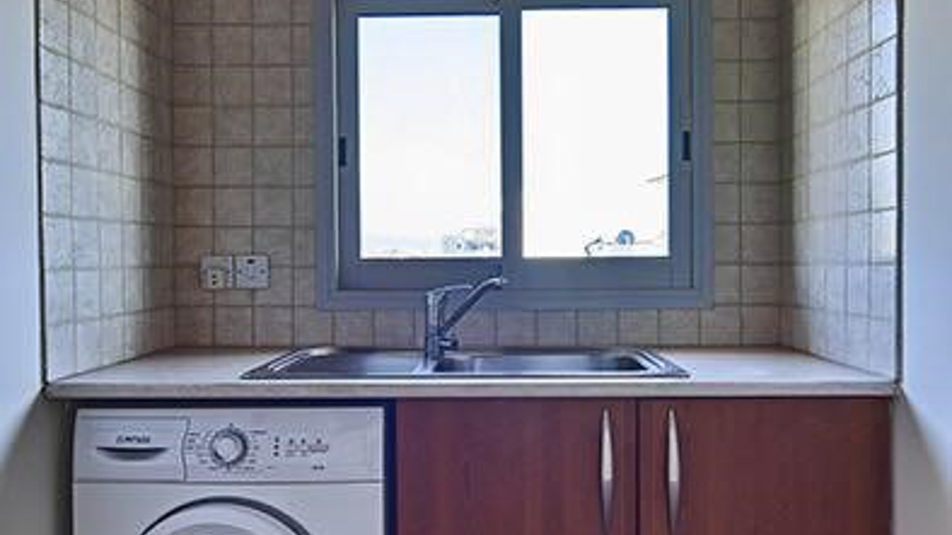 3 bedrooms Townhouse in Limassol, Cyprus No. 28610