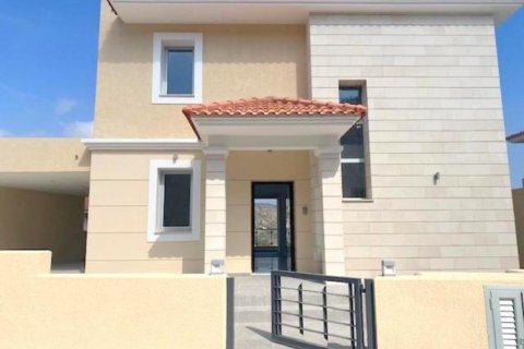 4 bedrooms Villa in Limassol,  No. 38622
