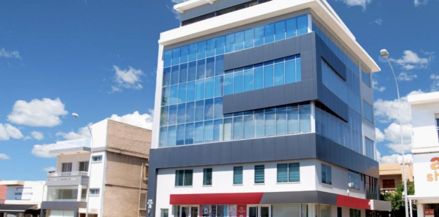 1530m2 Commercial property in Limassol, No. 38627