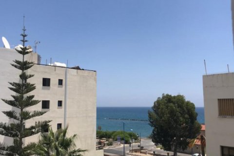 4 bedrooms Apartment in Limassol,  No. 38626 15