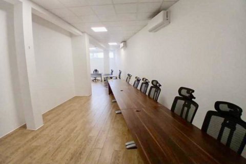 Офис 212м2 в Лимассол, Лимасол,  № 53737 5