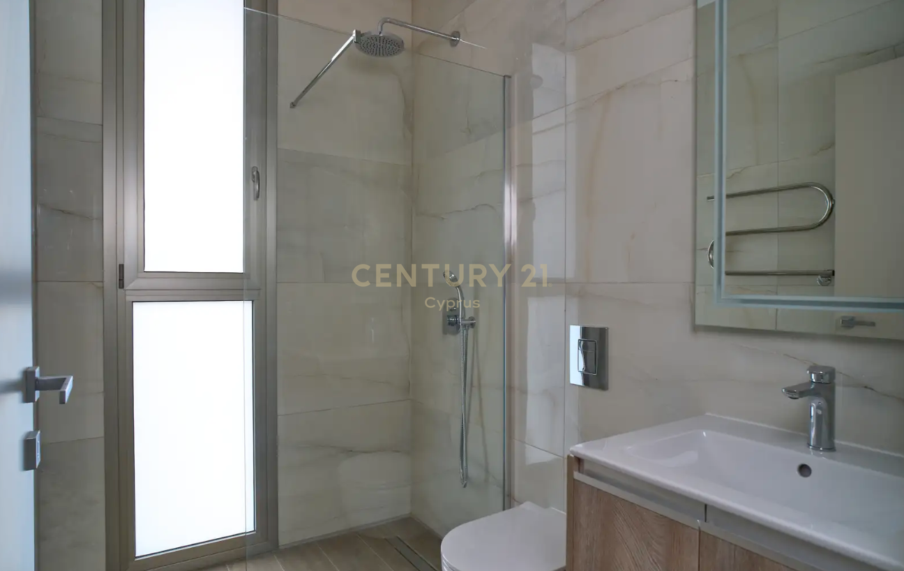 2 bedrooms Apartment in Germasogeia, Limassol, Cyprus No. 53733