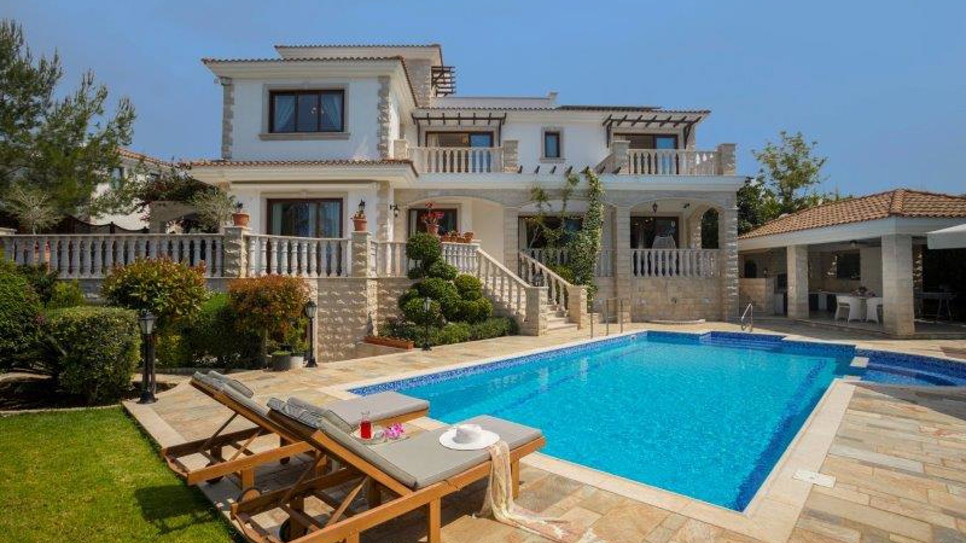 4 bedrooms Villa in Argaka, Paphos, Cyprus No. 28261