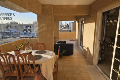 3 bedrooms Apartment in Larnaca, Larnaka,  No. 40070 2