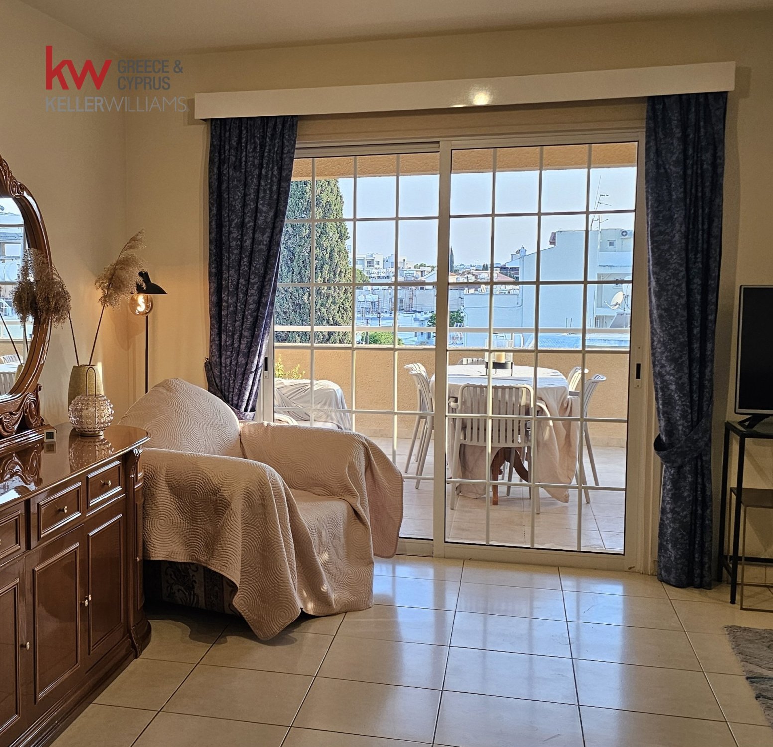 3 dormitorios Apartamento en Larnaca, Larnaka, Chipre No. 40070