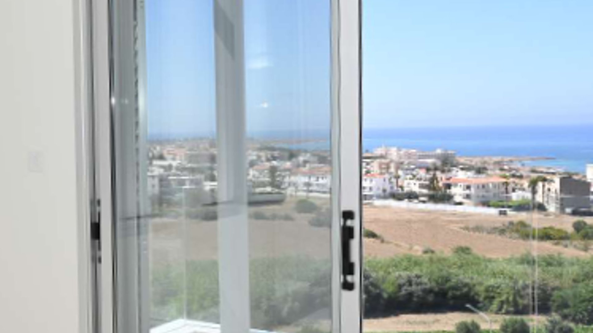 3 bedrooms Villa in Chloraka, Paphos, Cyprus No. 28193