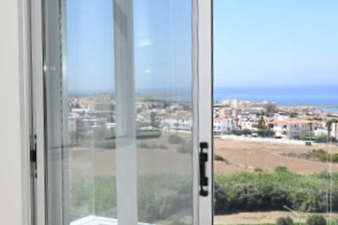 3 chambres Villa à Chloraka, Paphos, Chypre No. 28193