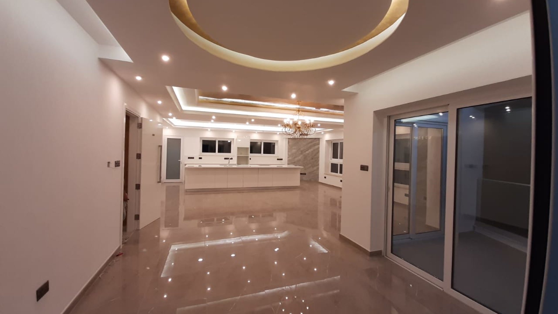 3 bedrooms Penthouse in Germasogeia, Limassol, Cyprus No. 28192