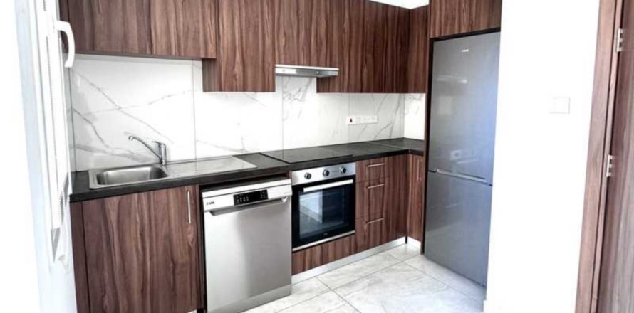 2 bedrooms Apartment in Larnaka,  No. 52008