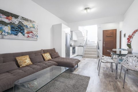 1 bedroom Maisonette in Limassol,  No. 49391 2