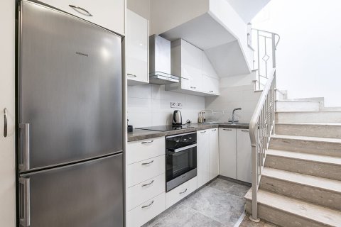 1 bedroom Maisonette in Limassol,  No. 49391 4