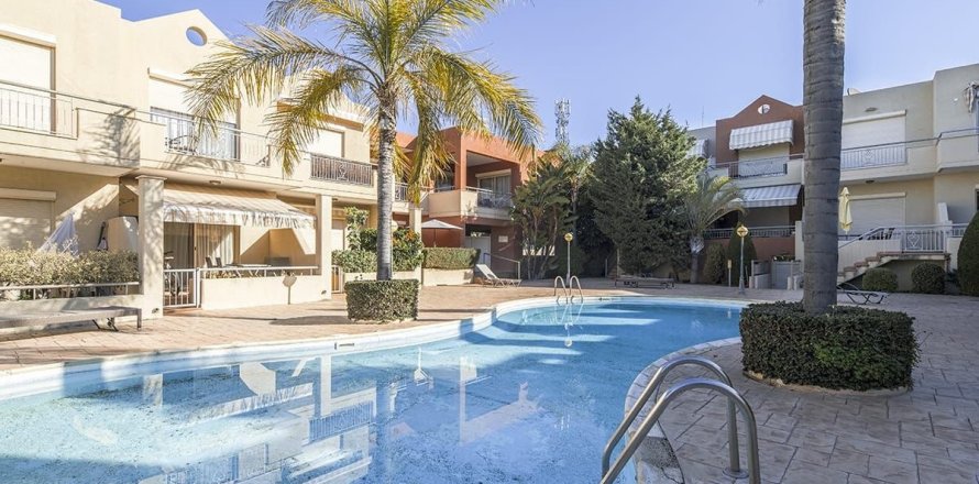 1 bedroom Maisonette in Limassol,  No. 49391