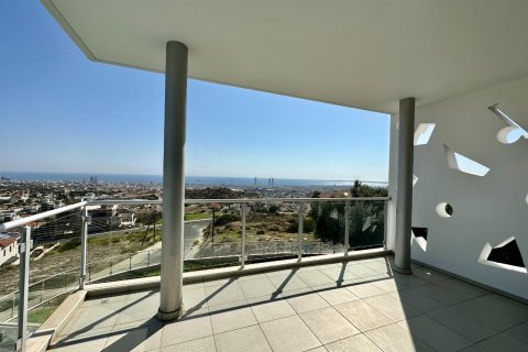 5 bedrooms Villa in Agios Athanasios, Limassol,  No. 6647 11