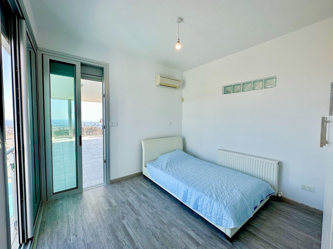 5 bedrooms Villa in Agios Athanasios, Limassol, Cyprus No. 6647