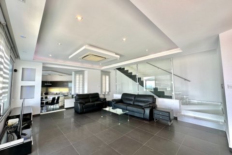 5 bedrooms Villa in Agios Athanasios, Limassol,  No. 6647 5