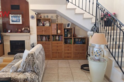 4 bedrooms Villa in Softades, Larnaka,  No. 40325 3